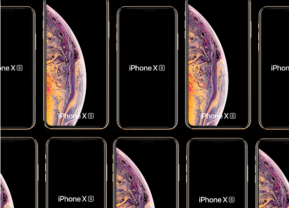 Free Apple New 2018 iPhone Xs Max and iPhone Xs Mockups PSD