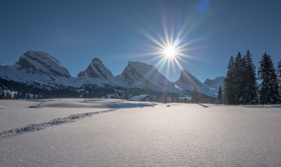 зима снег горы солнце лучи утро зимнее утро